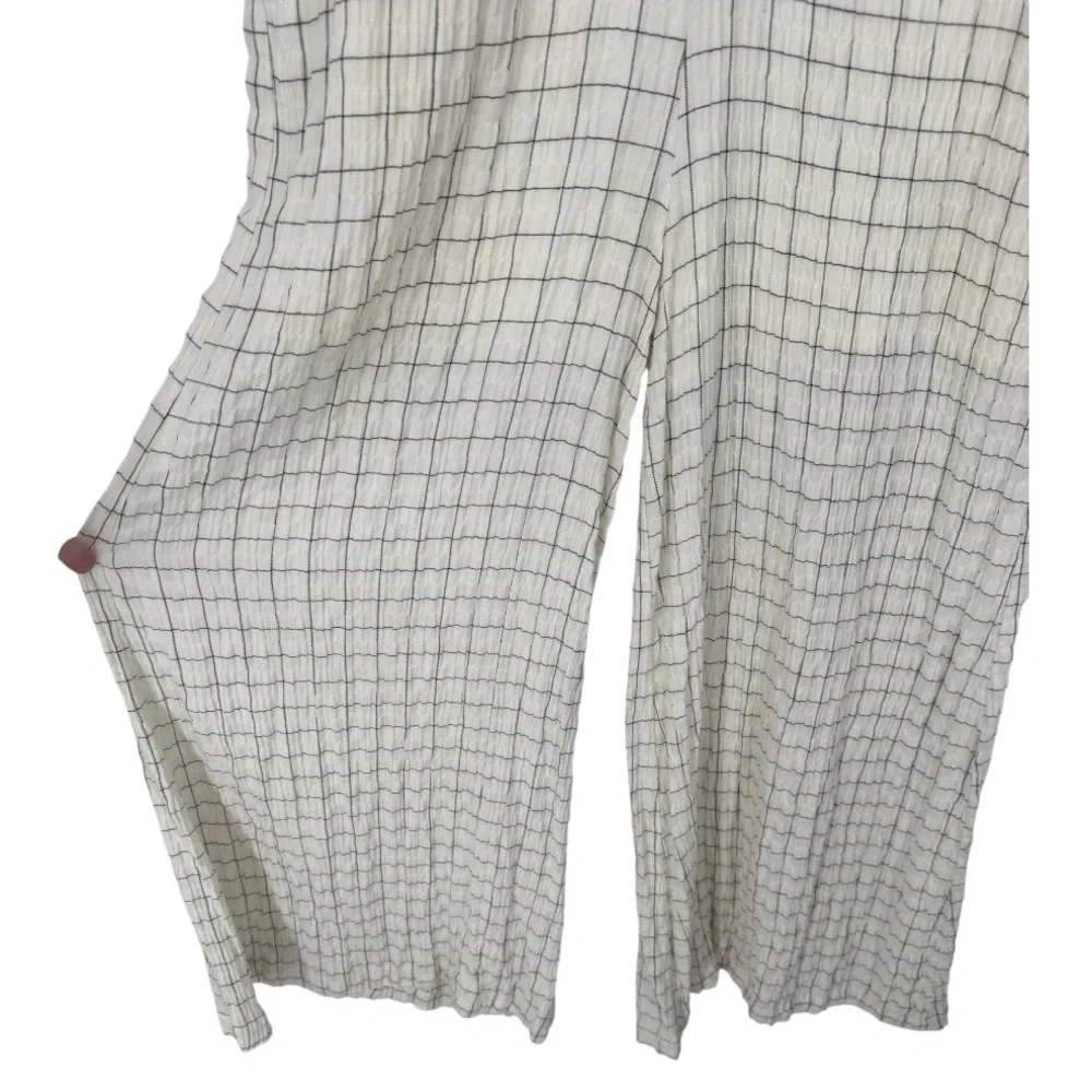 Urban Outfitters Breezy Plunging Wide Leg Sleeveless Babydoll Jumpsuit Size XS